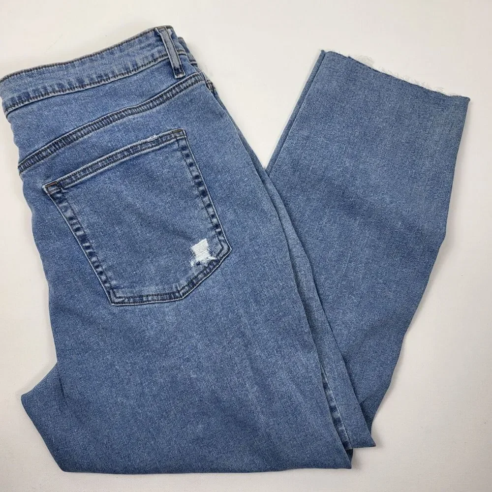 No Boundaries NOBO Destructed Mom Jeans 19‎ Super High Rise Raw Hem Medium Wash